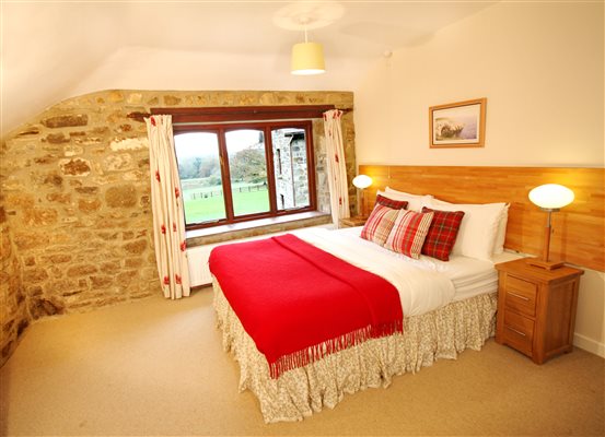 Coach House - Master Bedroom
